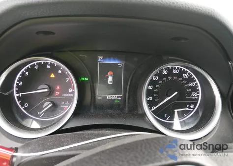 2018 Toyota Camry Le z USA, uszkodzony, nr VIN 4T1B11HK4JU574334